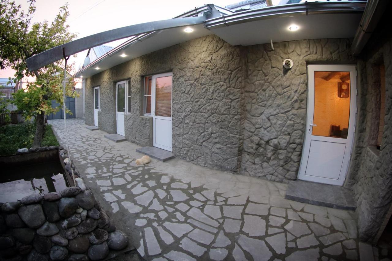 גיומרי Vanand Guest House מראה חיצוני תמונה